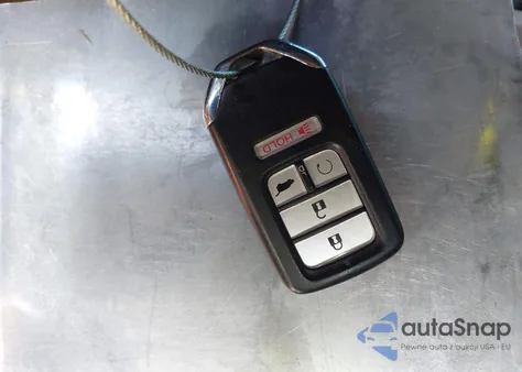 2017 Honda Pilot Touring z USA, uszkodzony, nr VIN 5FNYF6H98HB009808